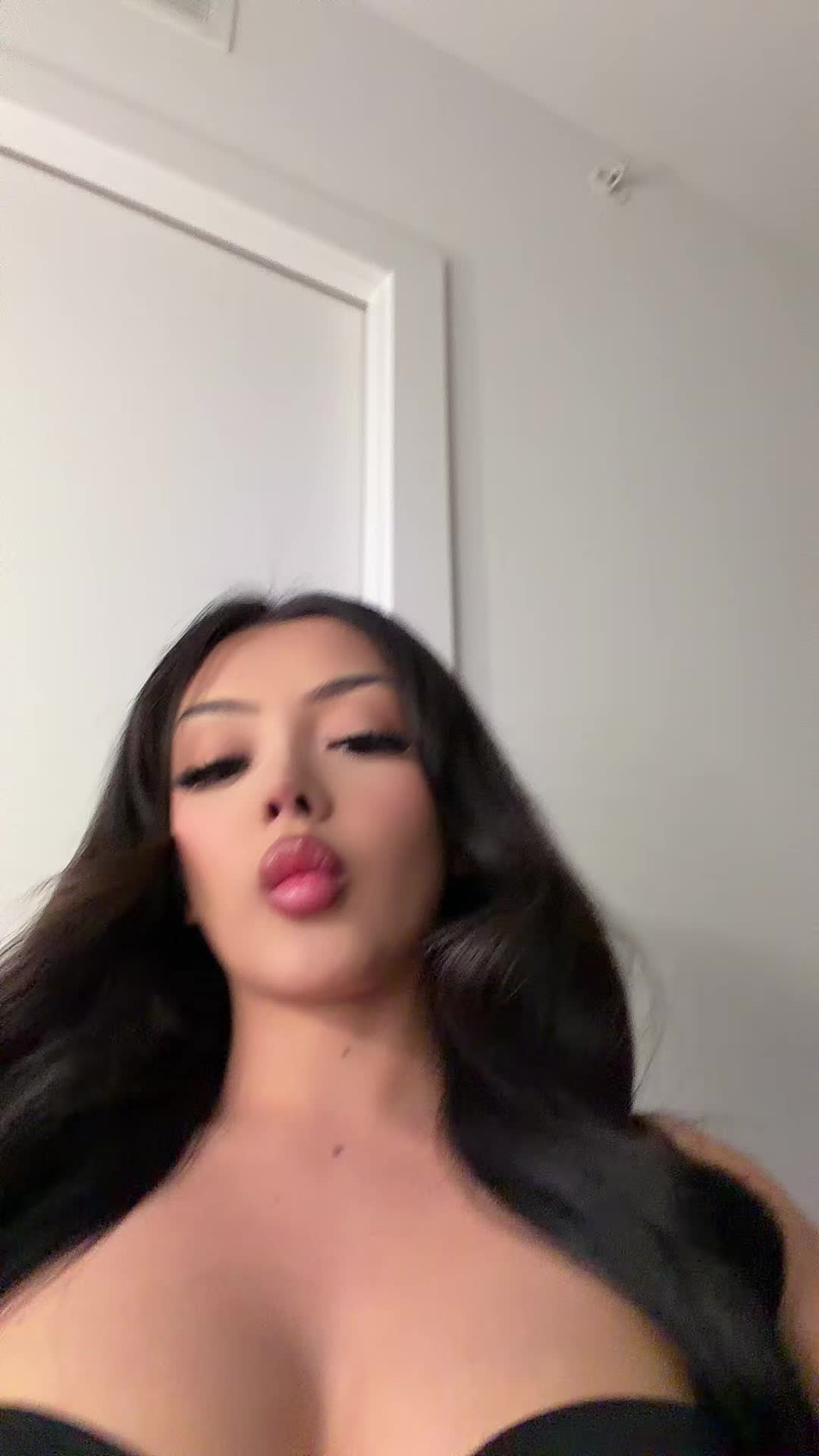 @haileyy