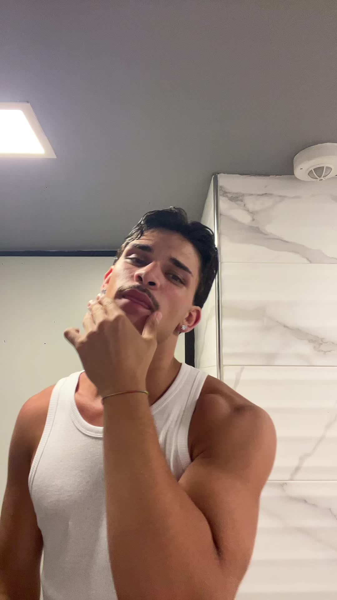 @M A R I O