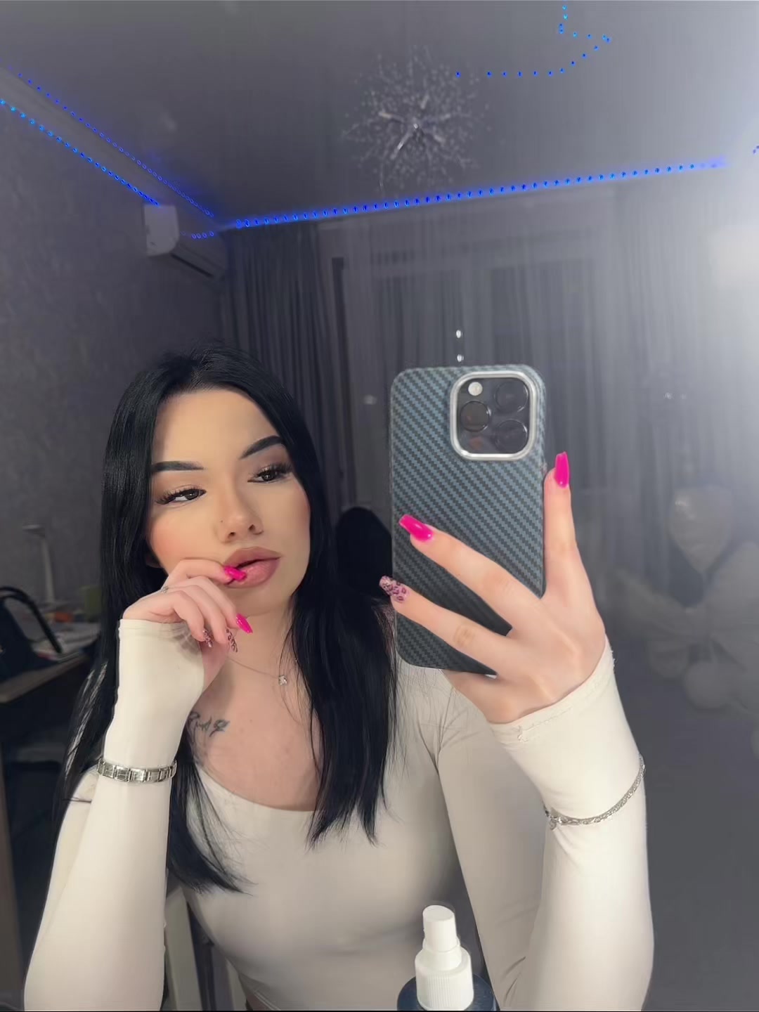 @kis.kisyaa
