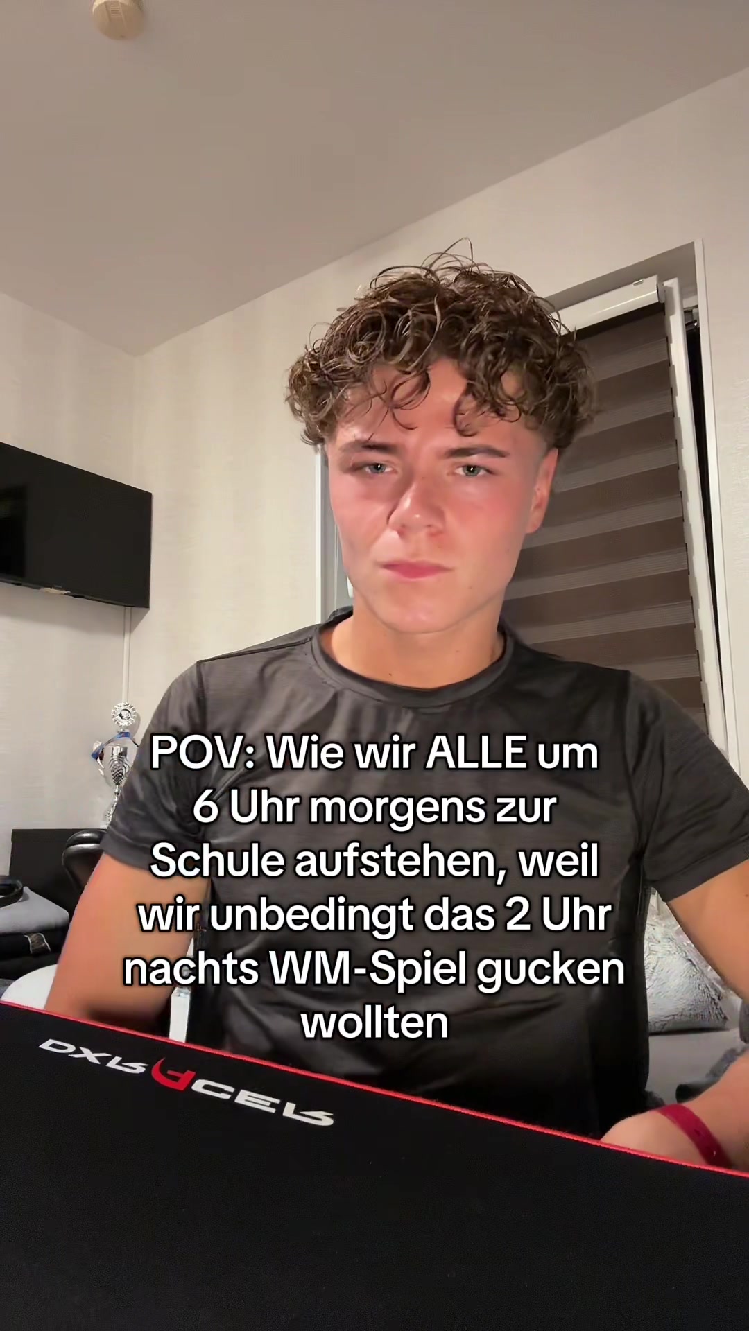 @Yvwes