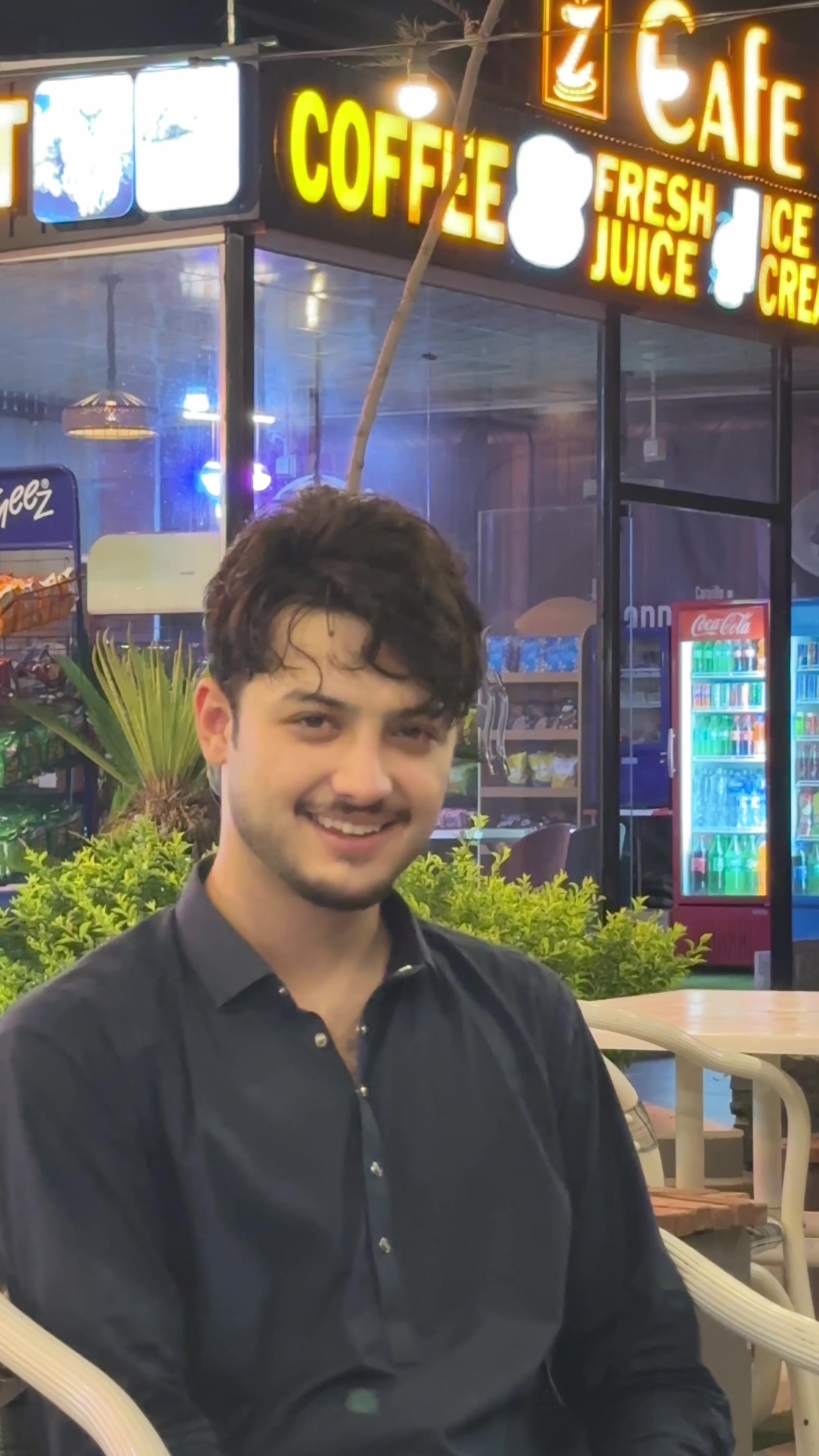 @Hussain_🫀