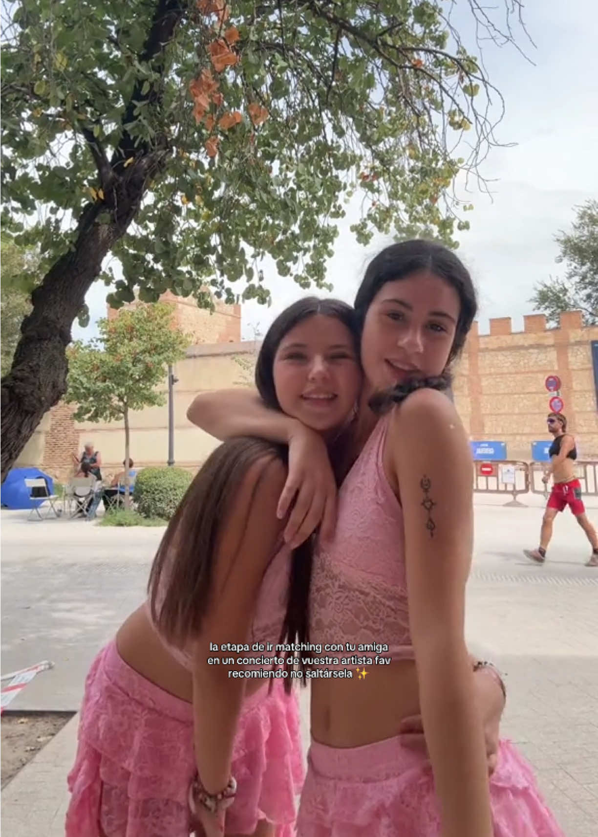 @daniela