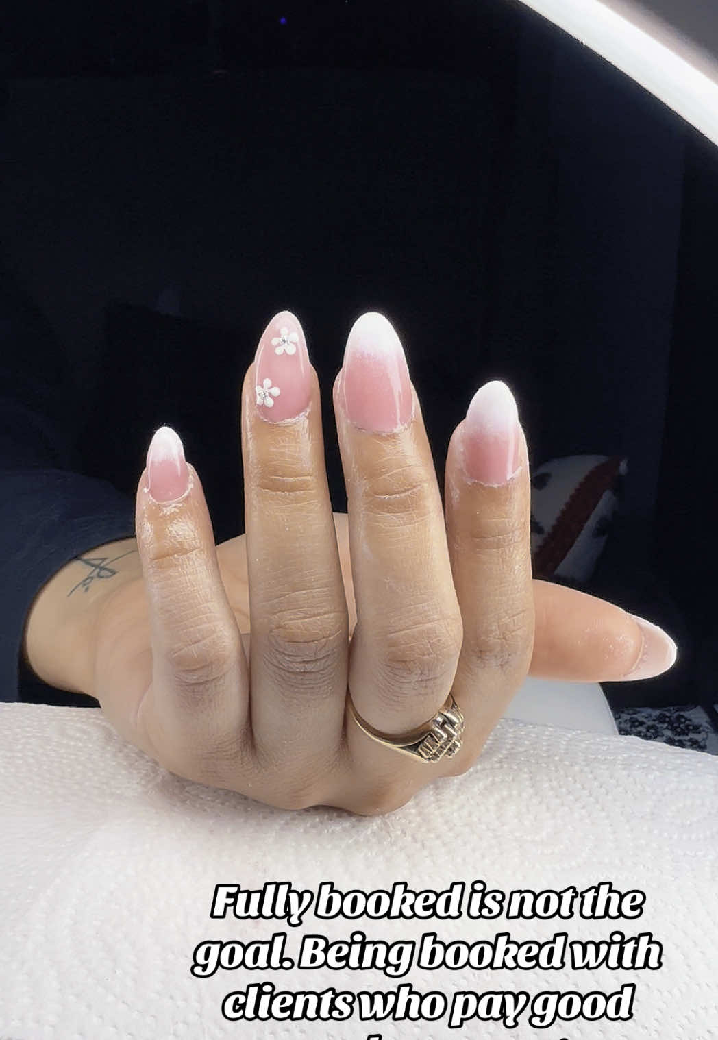 @Beautyloungebyriyasandhu