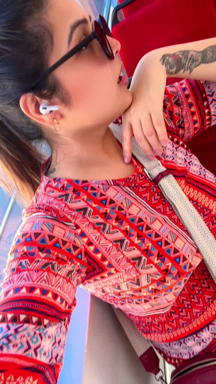 @Desi_Girl