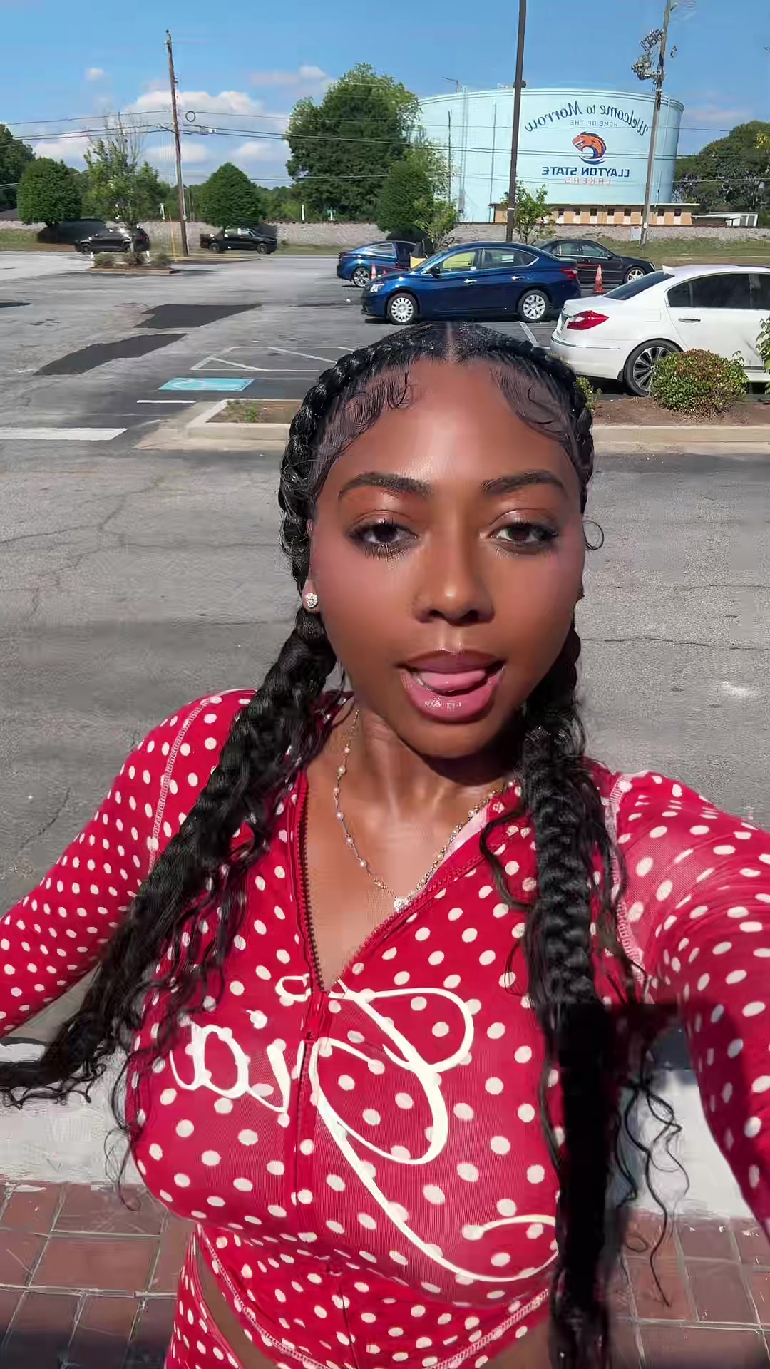@Meekianaaa