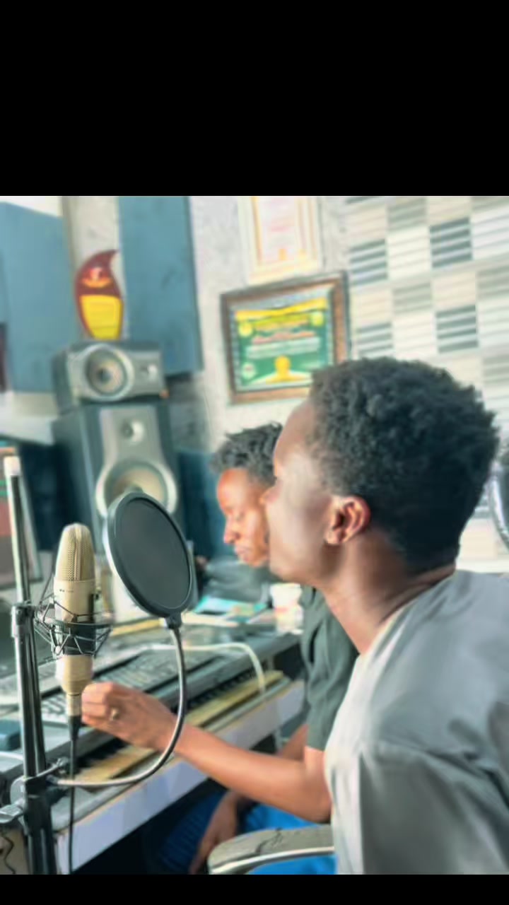 @hausa_hypeman