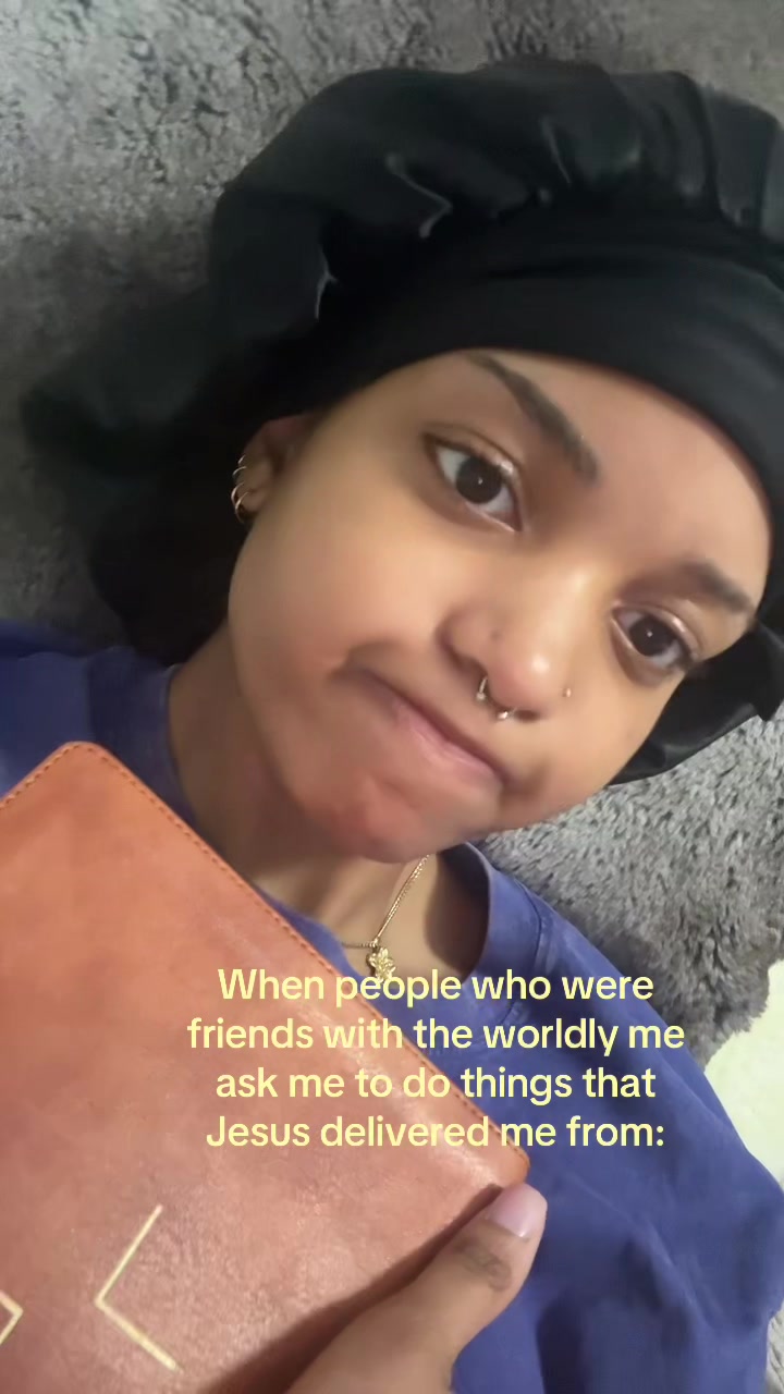 @hazeldovee