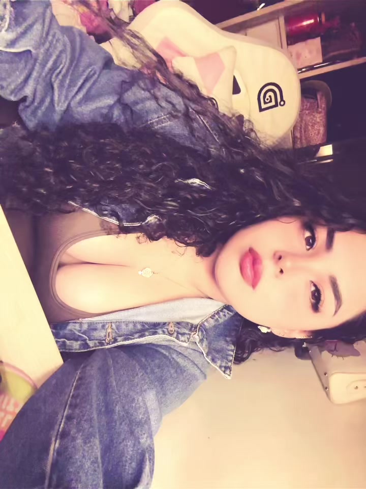 @Kittyae