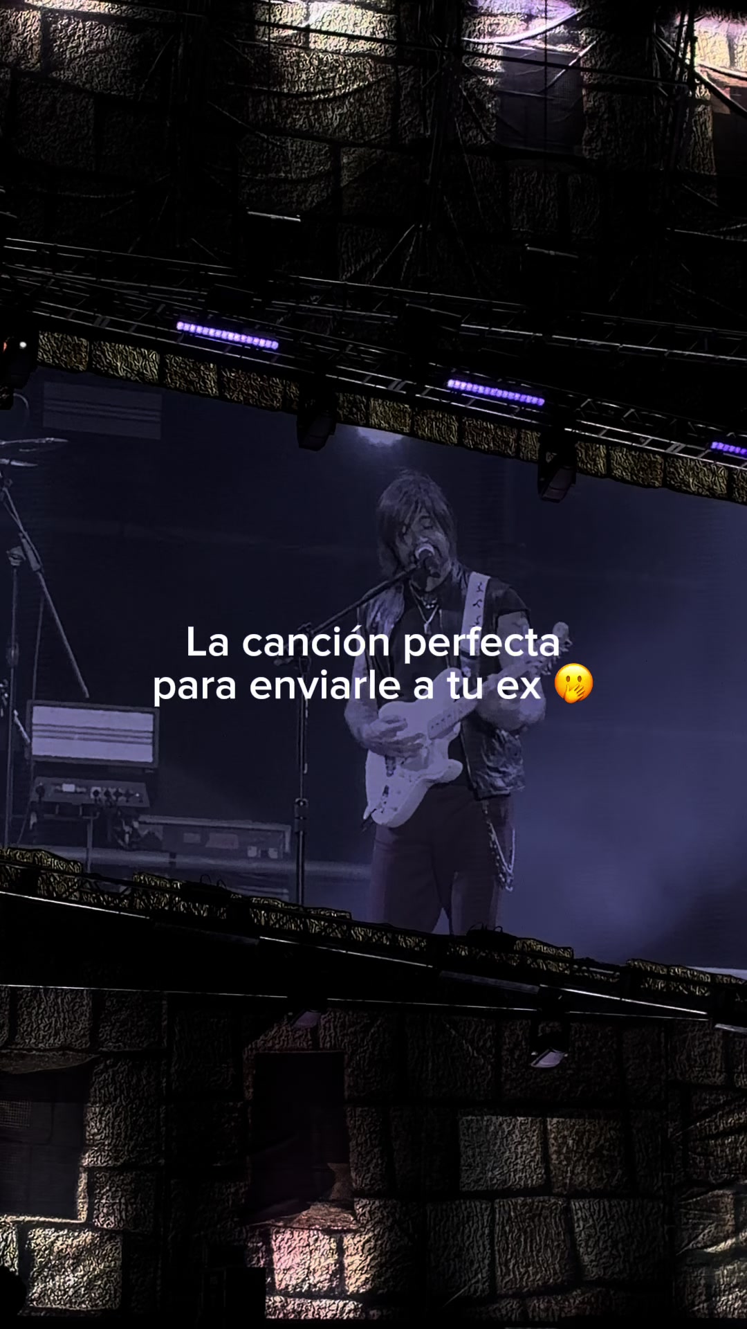 @Universal Music Perú