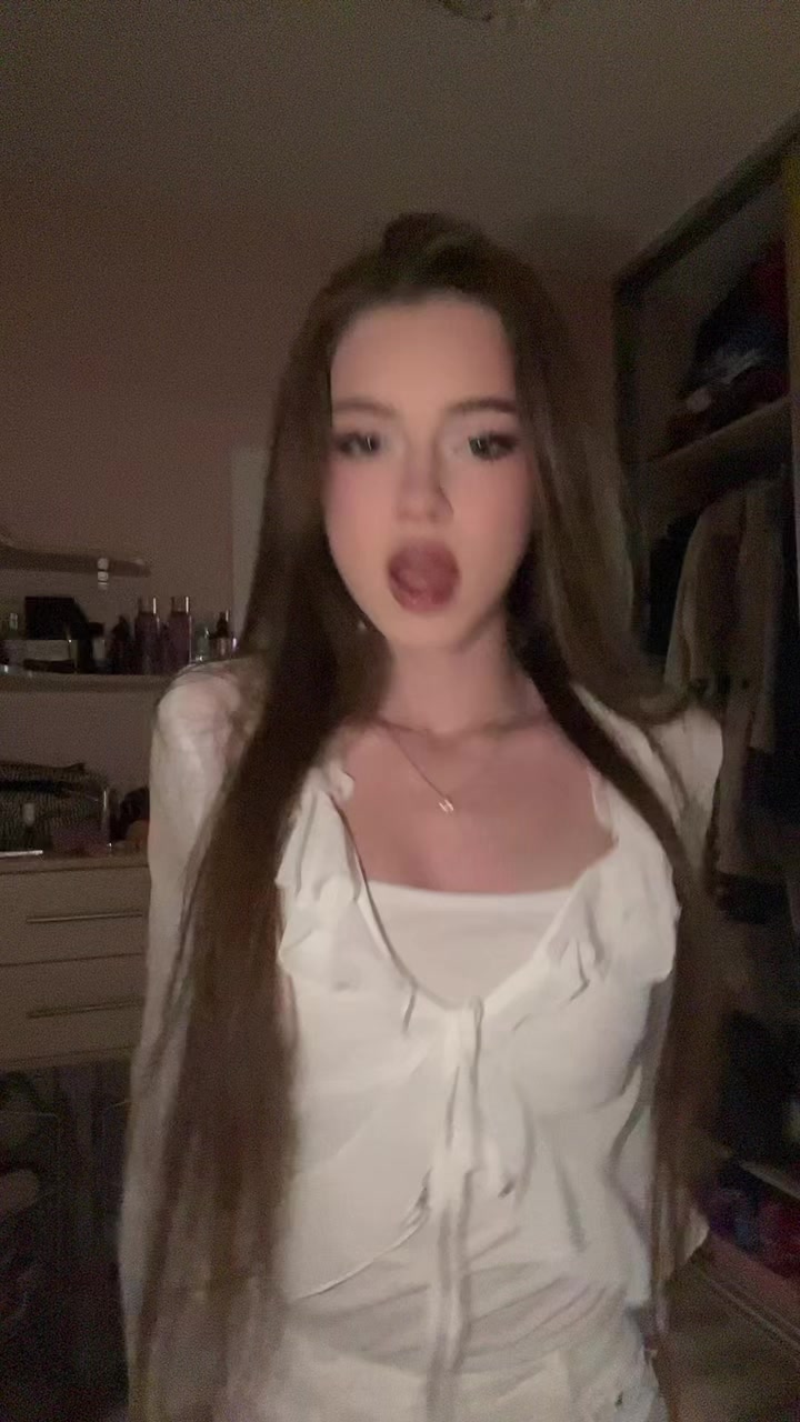 @꧁𝔸𝕃𝕀𝕊𝔸꧂