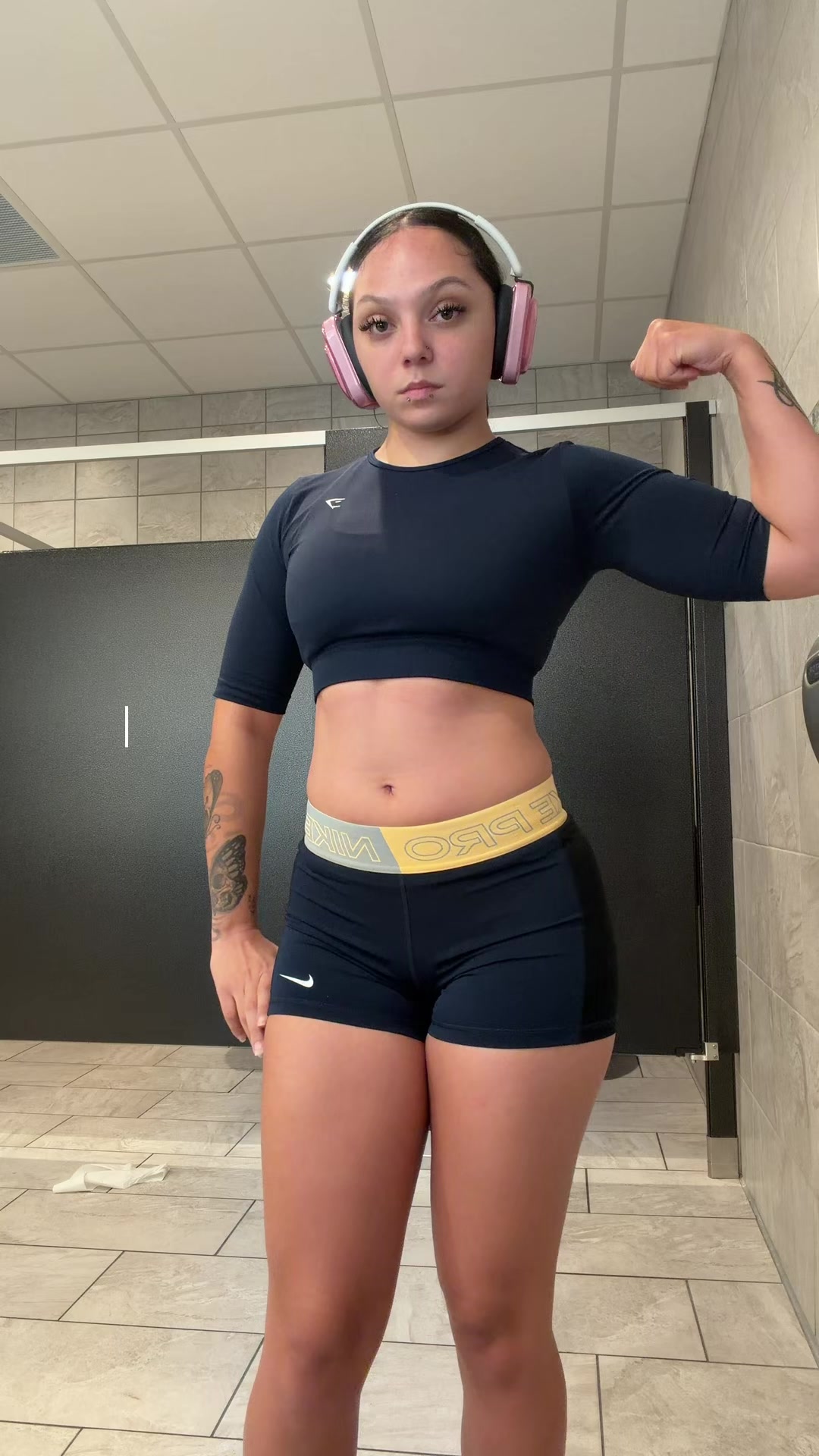@y2k4y_