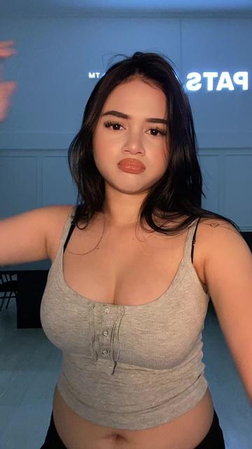 @wassuprachel 👀
