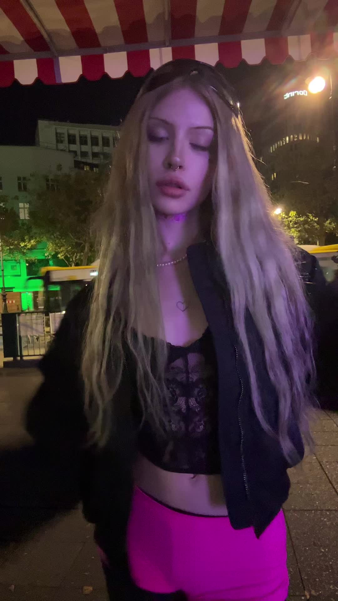 @^^