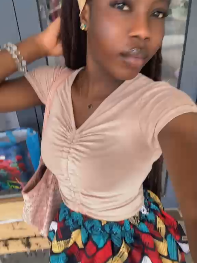 @Ewuraesi prissy 🍭🔐🔐❤