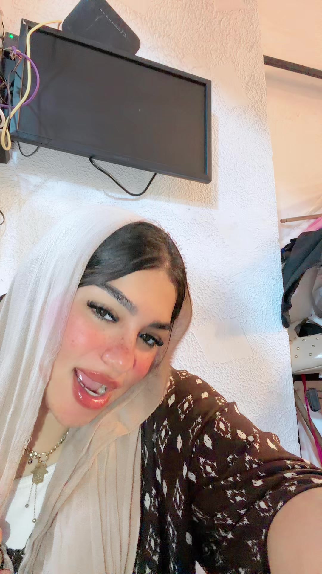 @LOGYELSONY