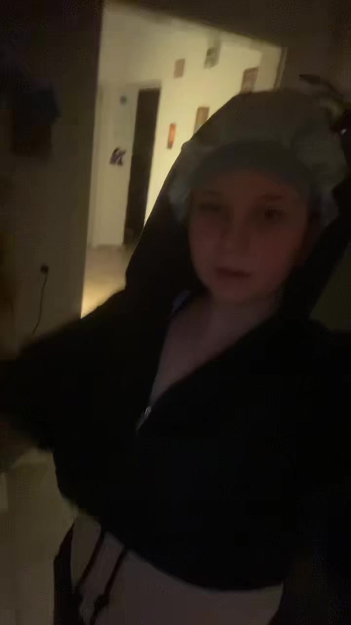 @🎧