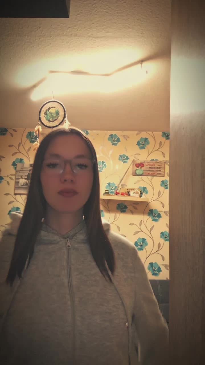 @y0urfavkimi_ brb