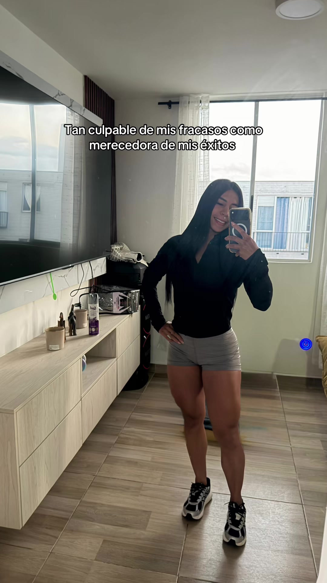 @lillymolinafit