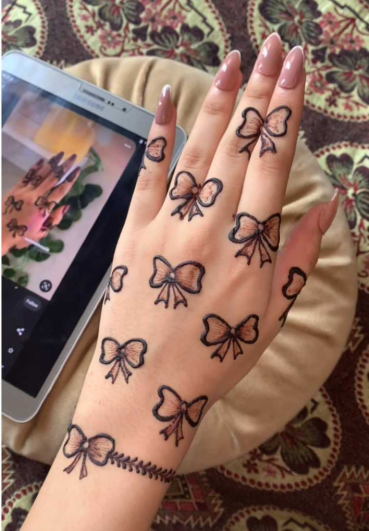 @Henna by Laraib Faisalabad🥀🔥