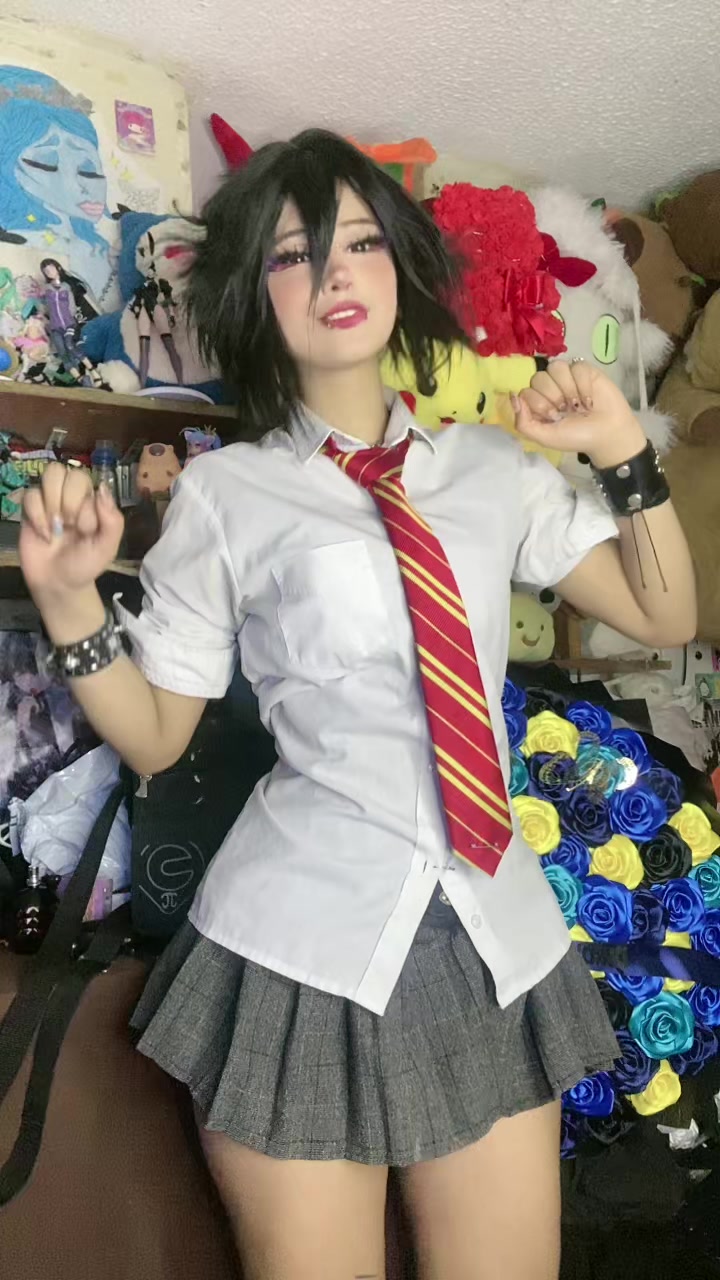 @Lau12_12🕷️
