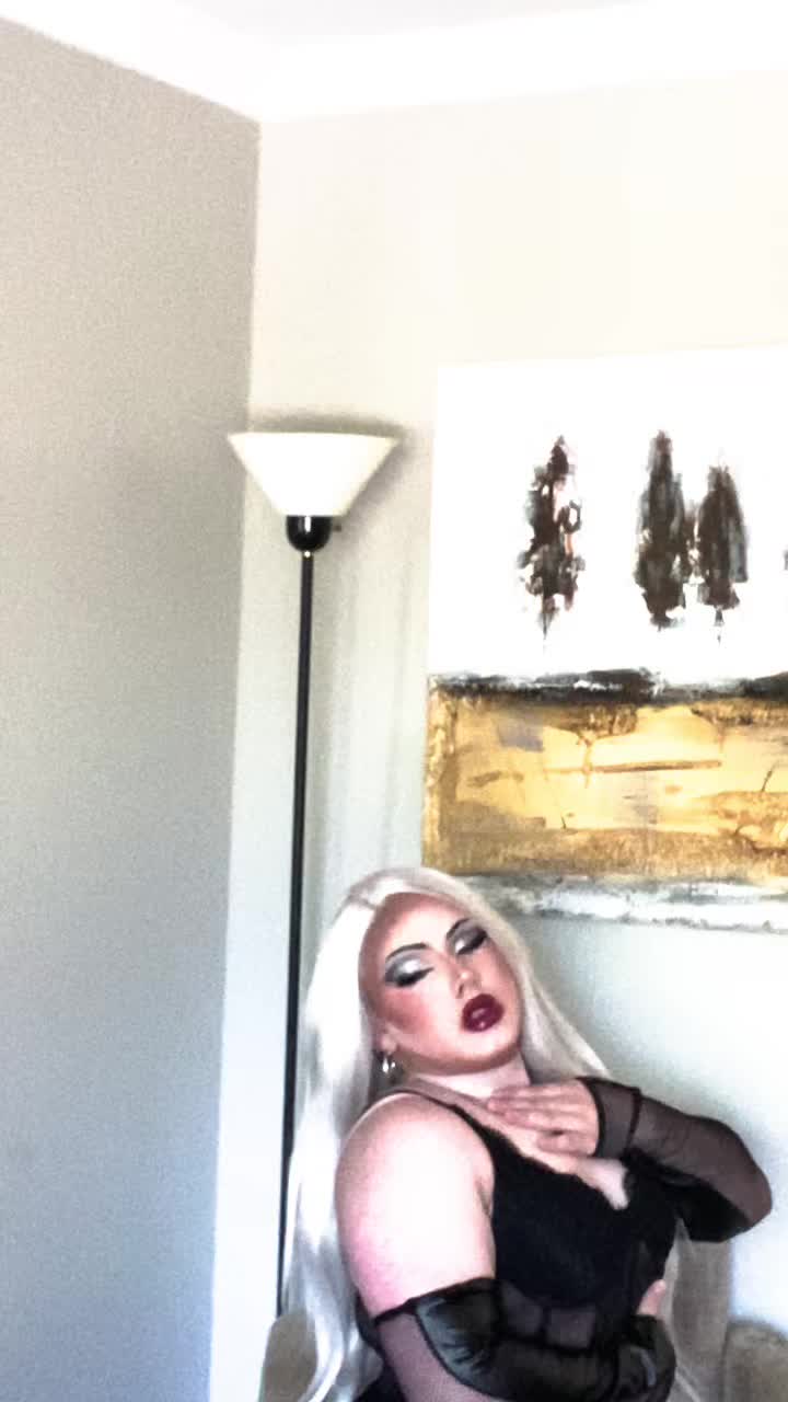 @Anastasia_the_drag