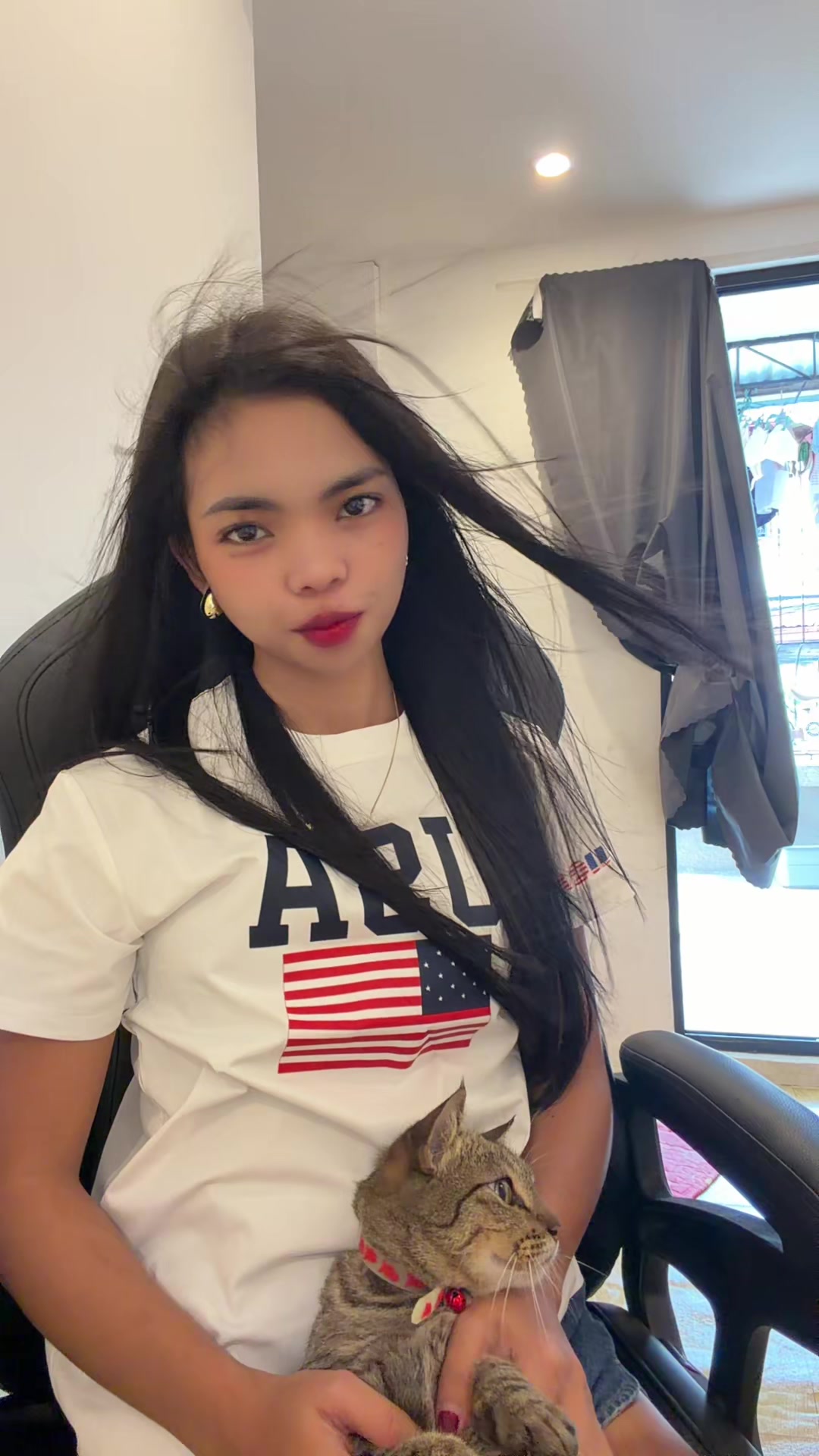 @itsMeJoan