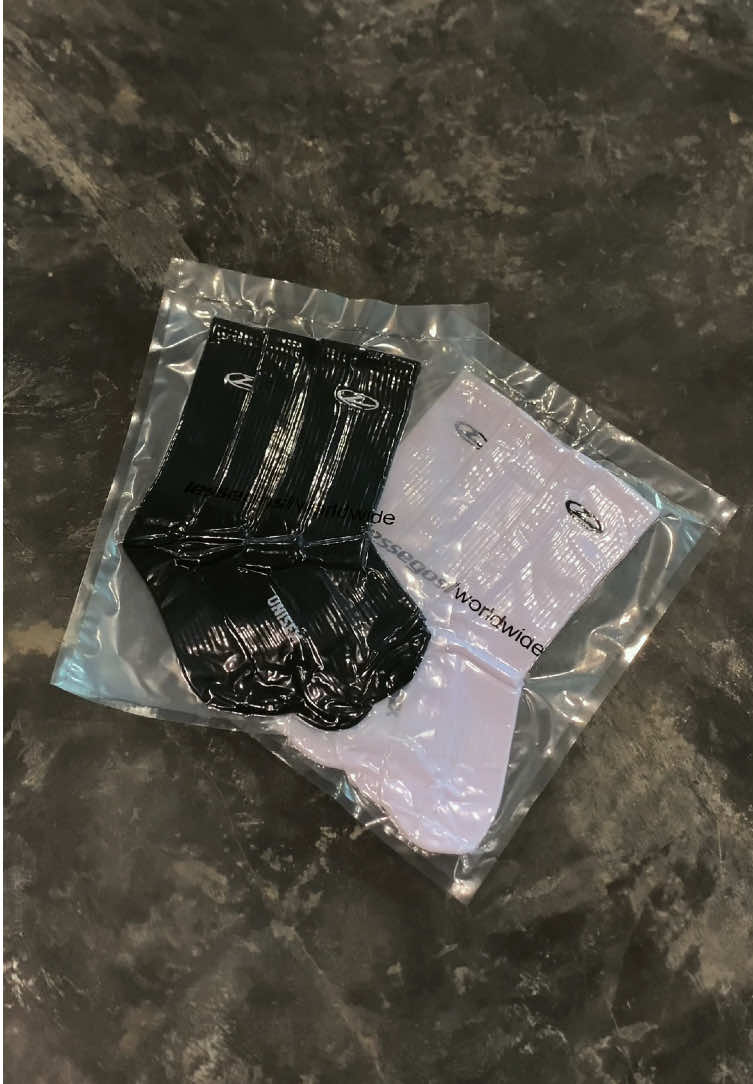 @Lessegos apparel