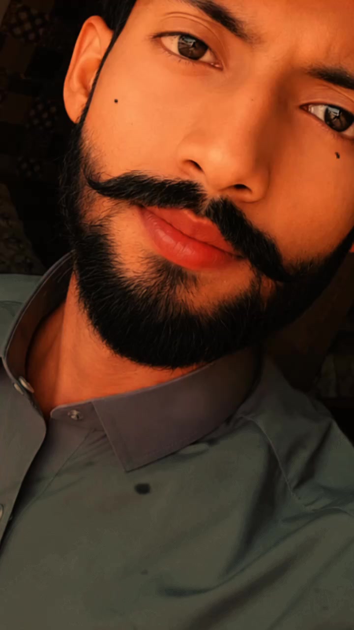 @farooq شیخ 👑✅
