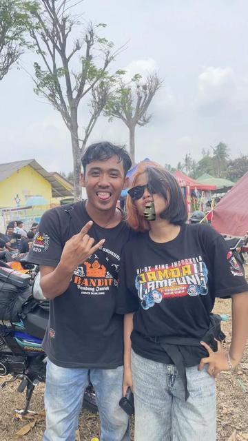 @adik_stengah_blonde💋