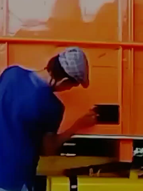 @I M