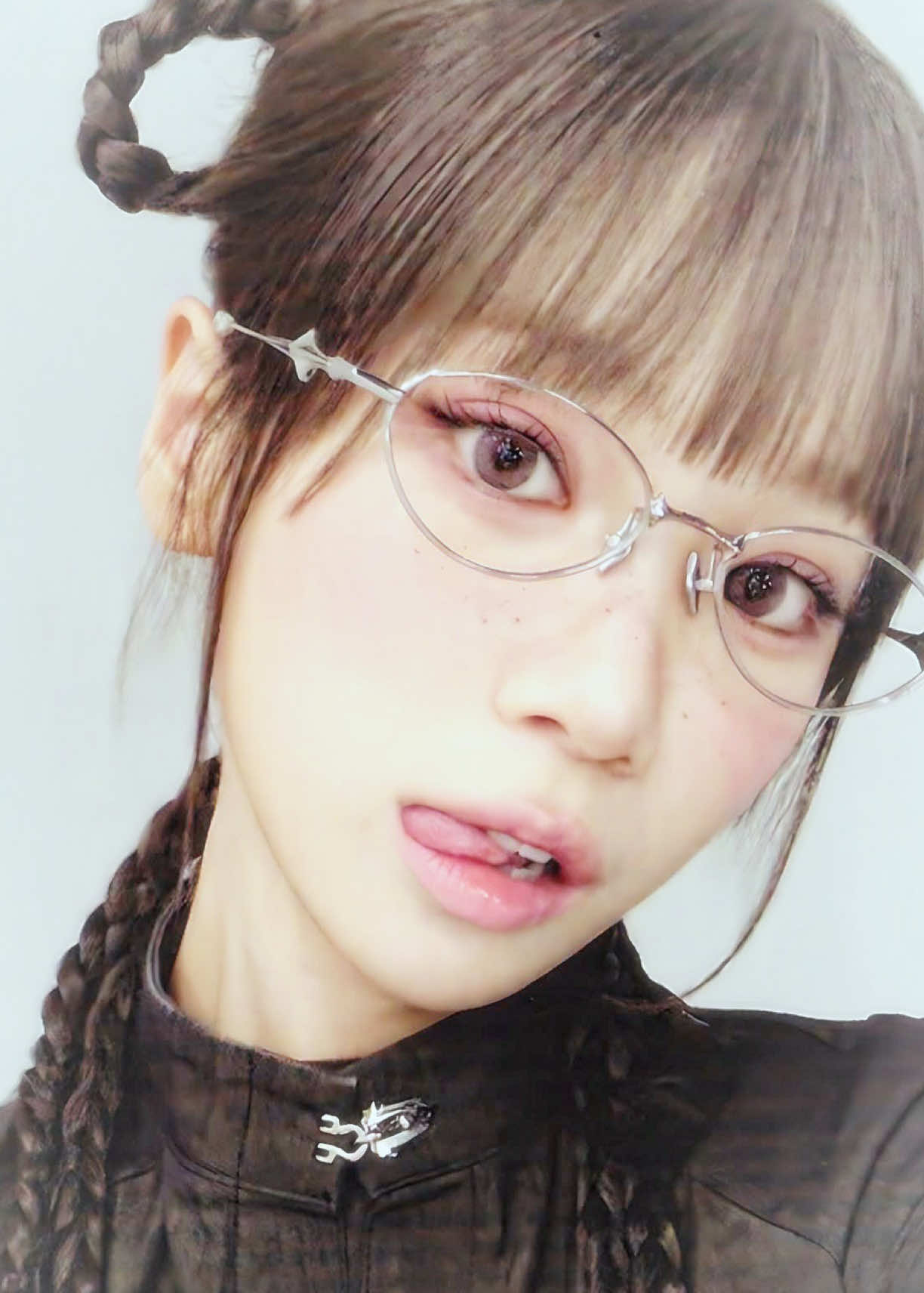 @𝐘𝐨𝐨𝐧𝐜𝐡𝐢𝐩