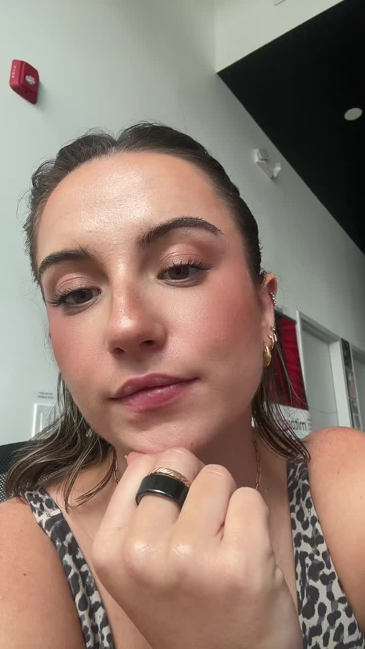 @Sarah 🍒✨💋