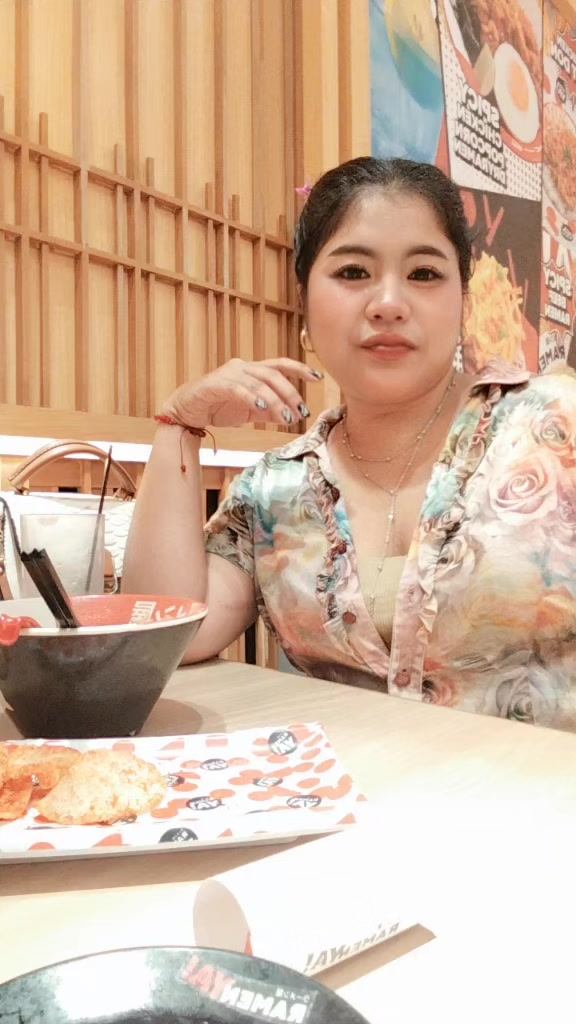 @Vikha230