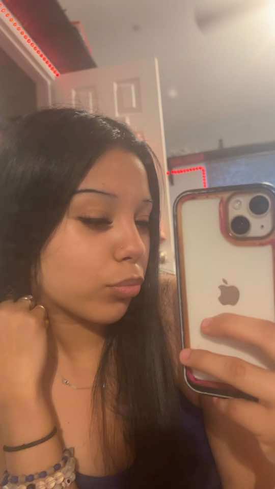@Gabby👩&zwj;❤️&zwj;💋&zwj;👩