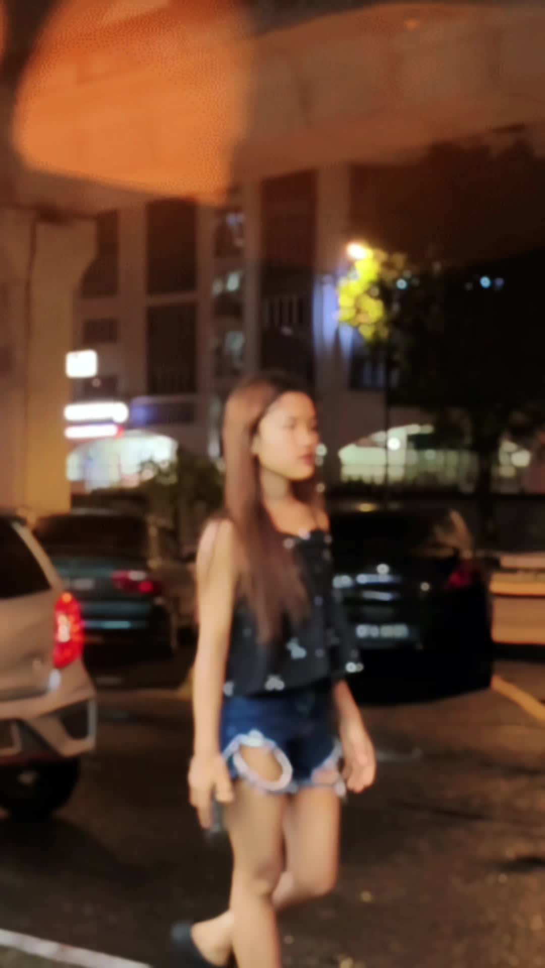 @Aadawt 🦋