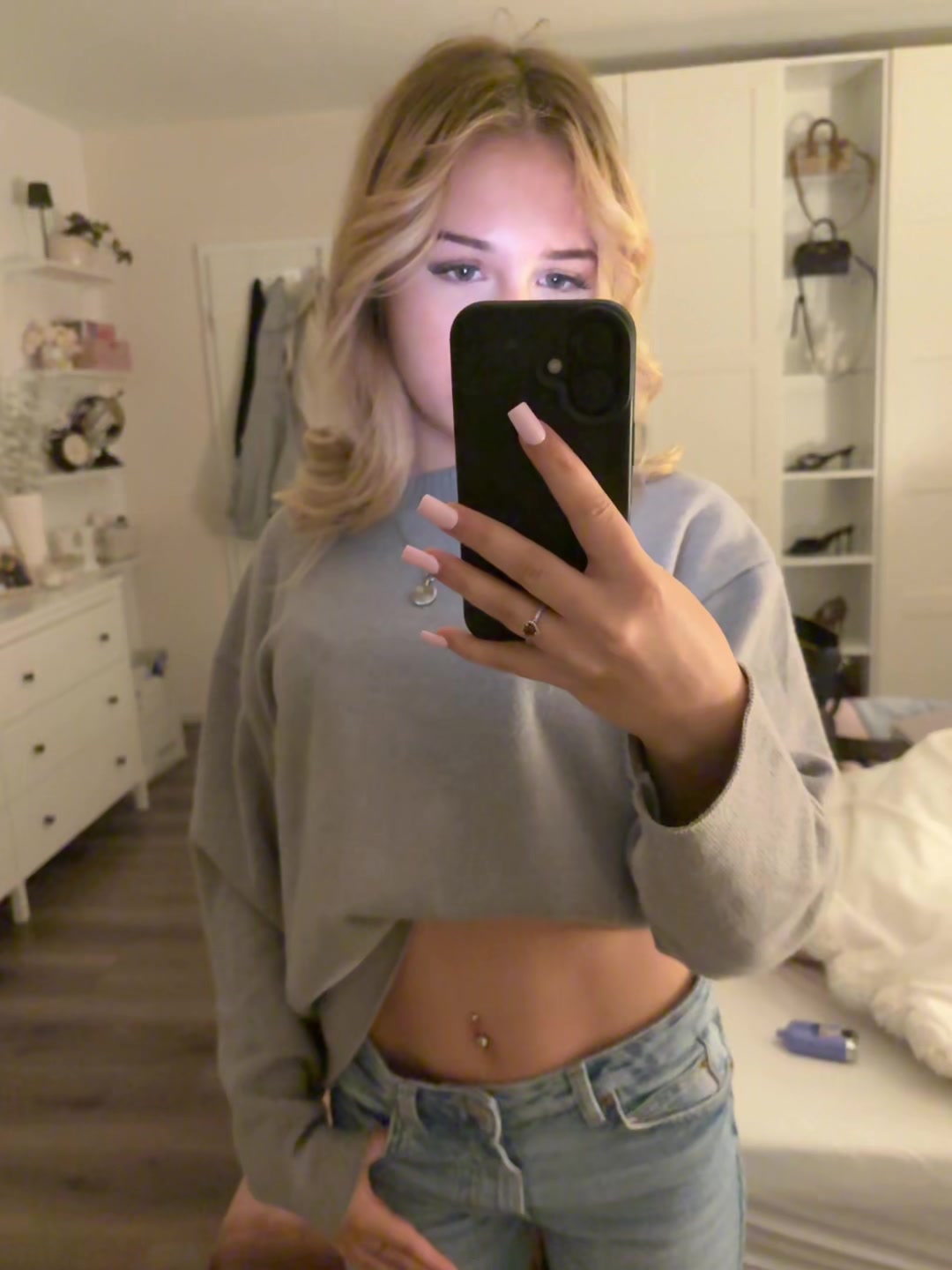 @𝐡𝐞𝐫𝐦𝐢𝐧𝐞