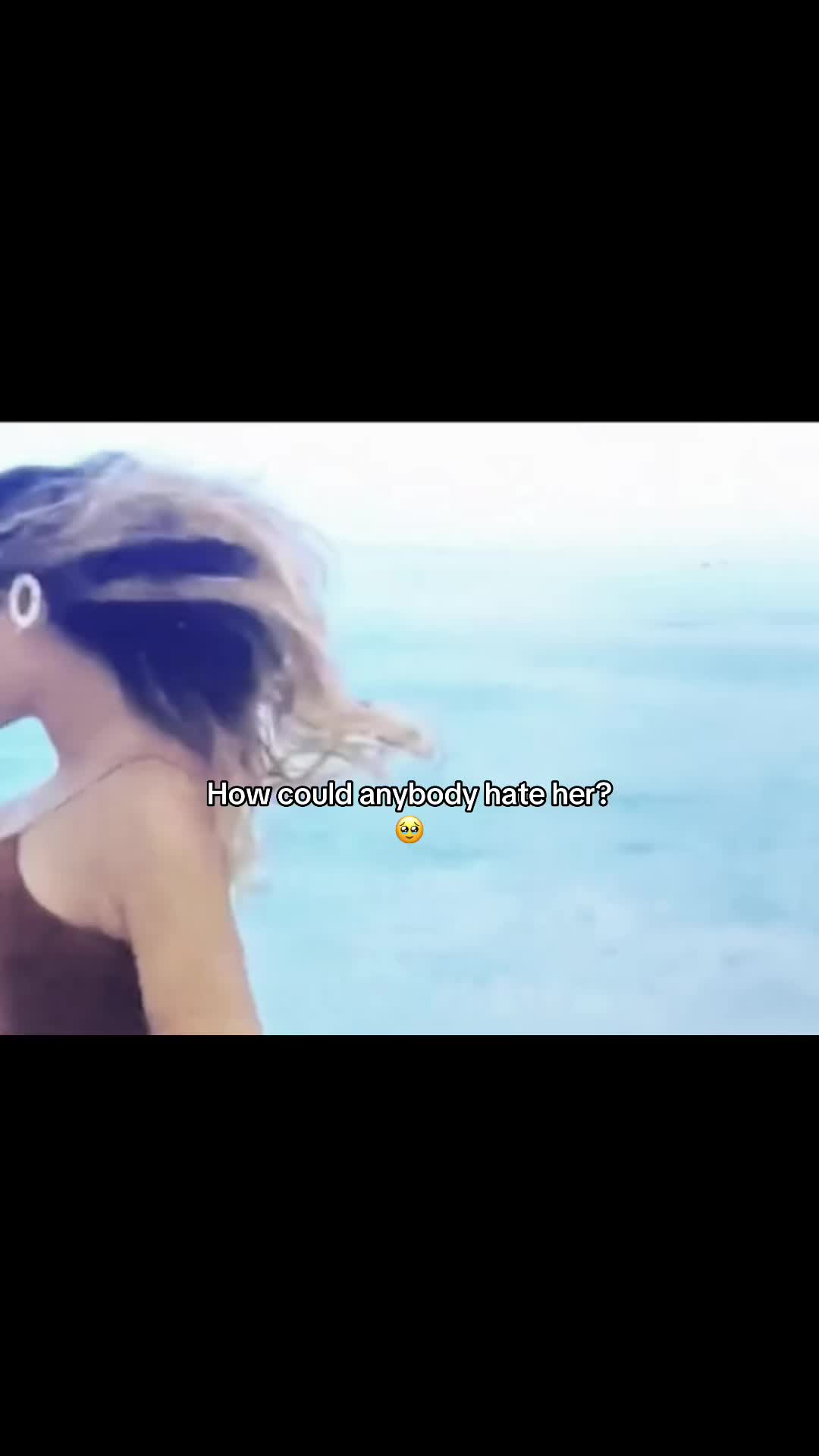 @⭑𓂃