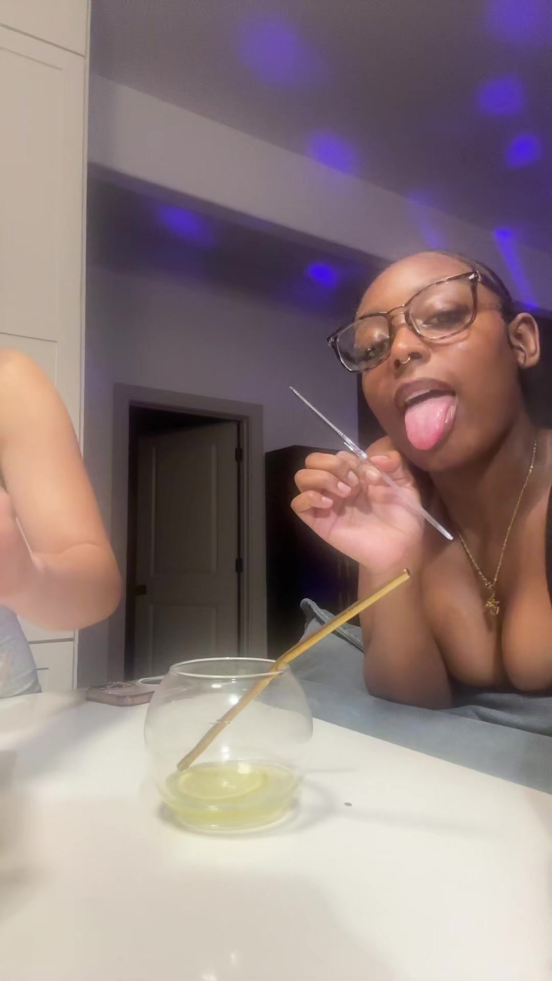 @thtsexyleoooo
