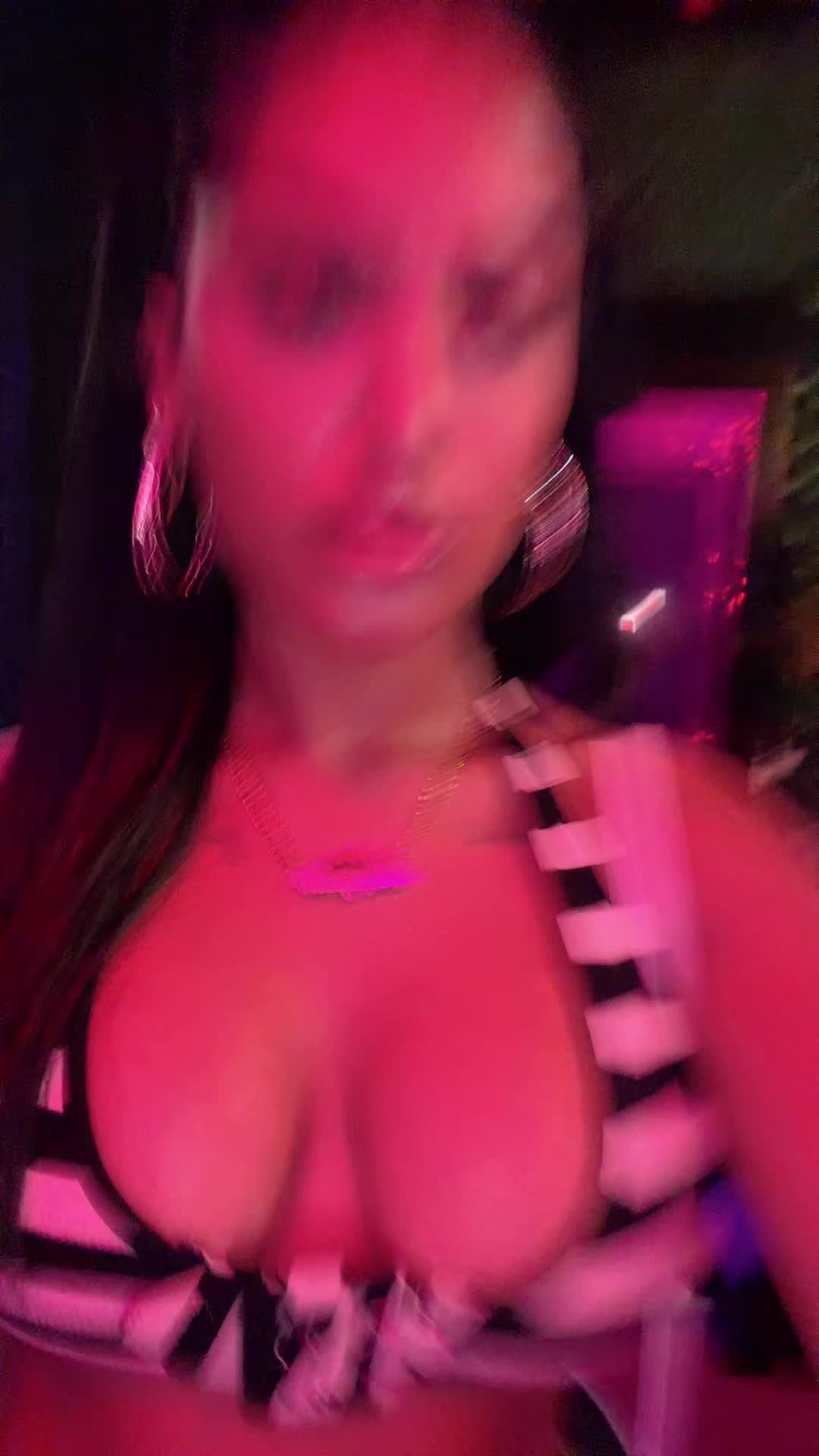 @aniyahalbino