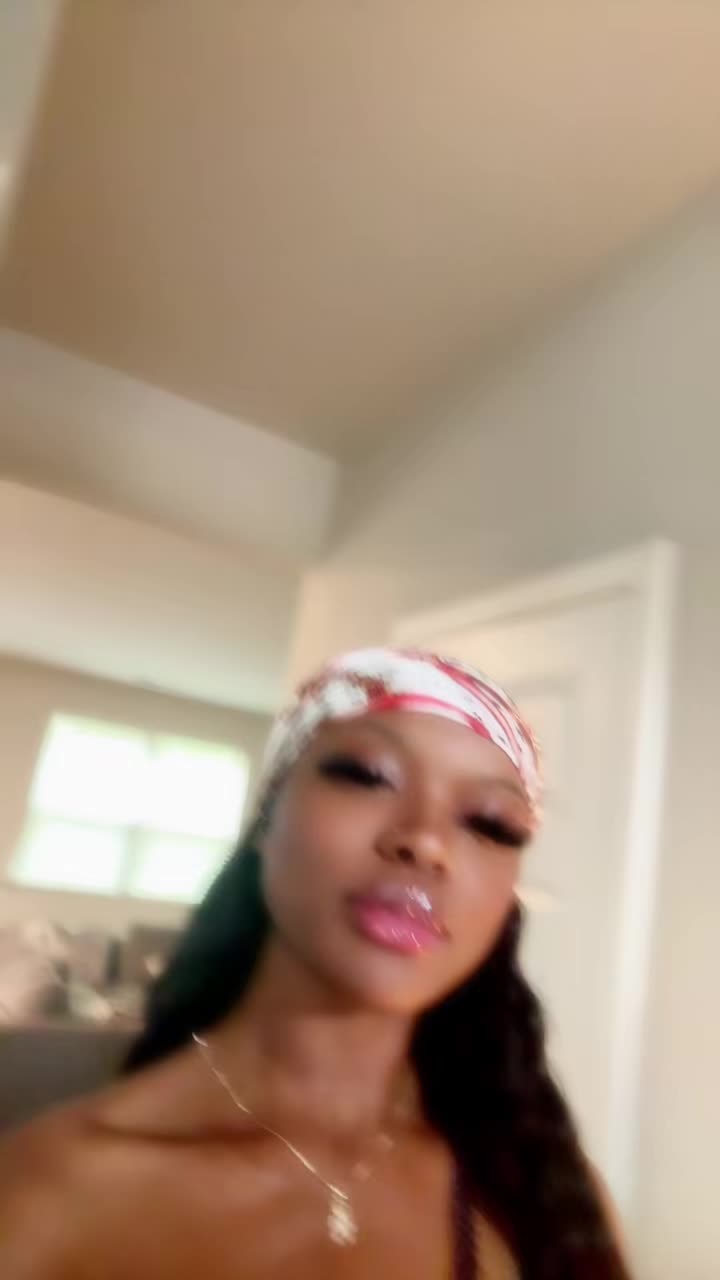 @QueenB