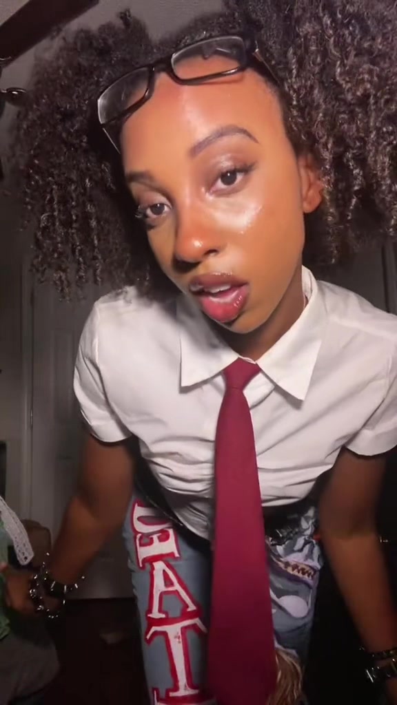 @Mya the Anime Hottie