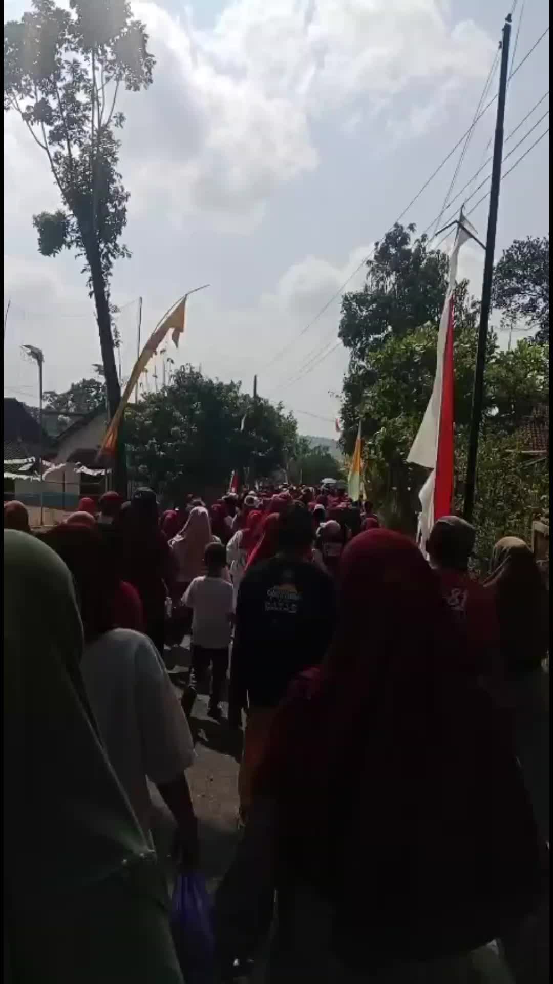 @darusi pesek