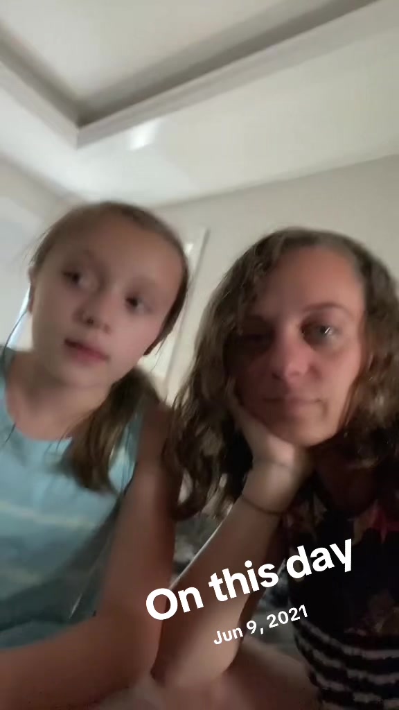 @jade 🕶️ 💜