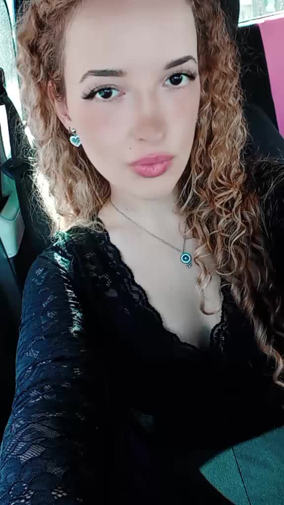 @Sofia__Lov___