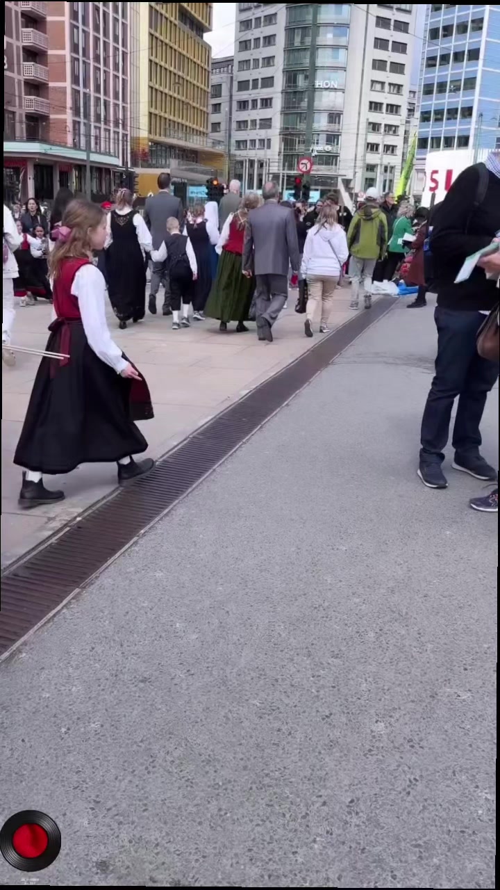 @NADIA NORVÉGIENNE FAN