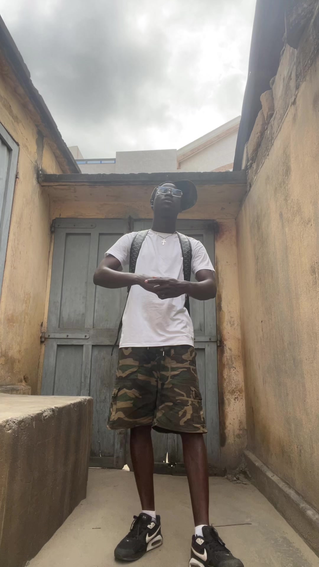 @LA MANO DU 229🚫🦵🏾