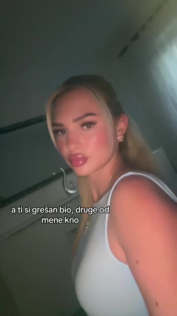 @𝓐𝓷𝓲𝓼𝓪🦋