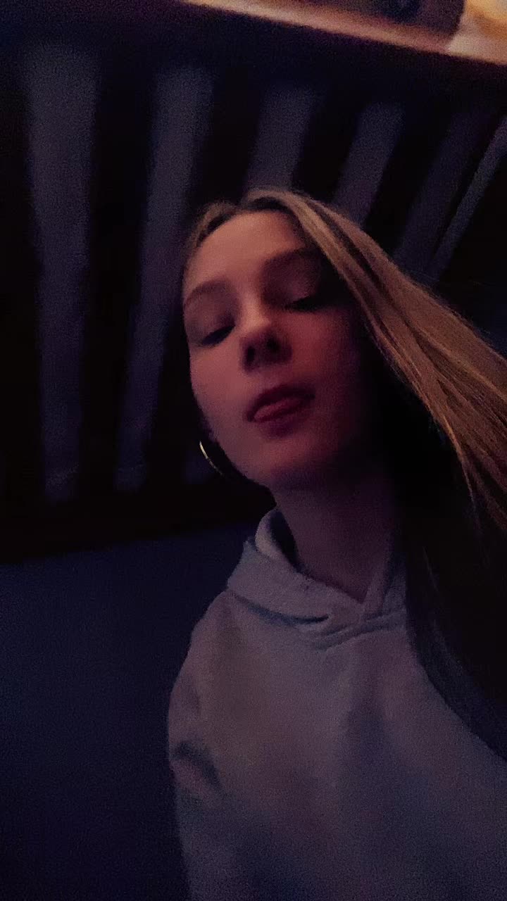 @Szpaku