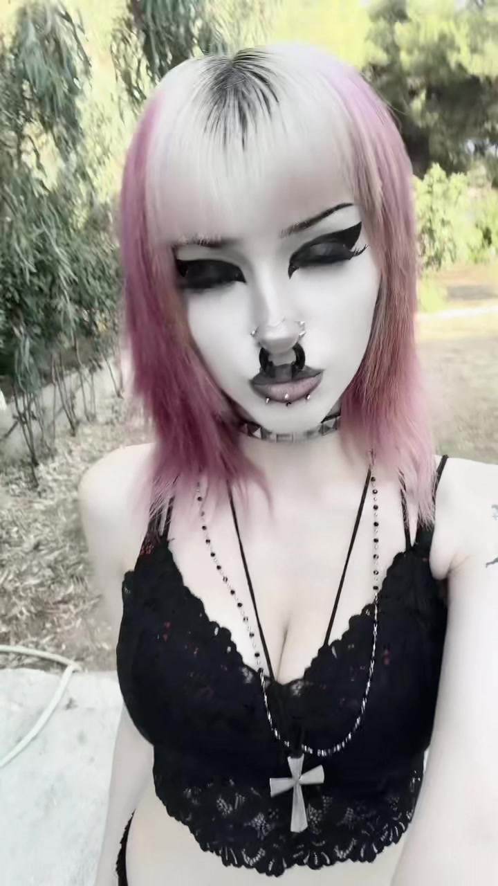 @𝓜𝓮𝓵𝓲𝓼𝓼𝓪 🦇‧₊˚