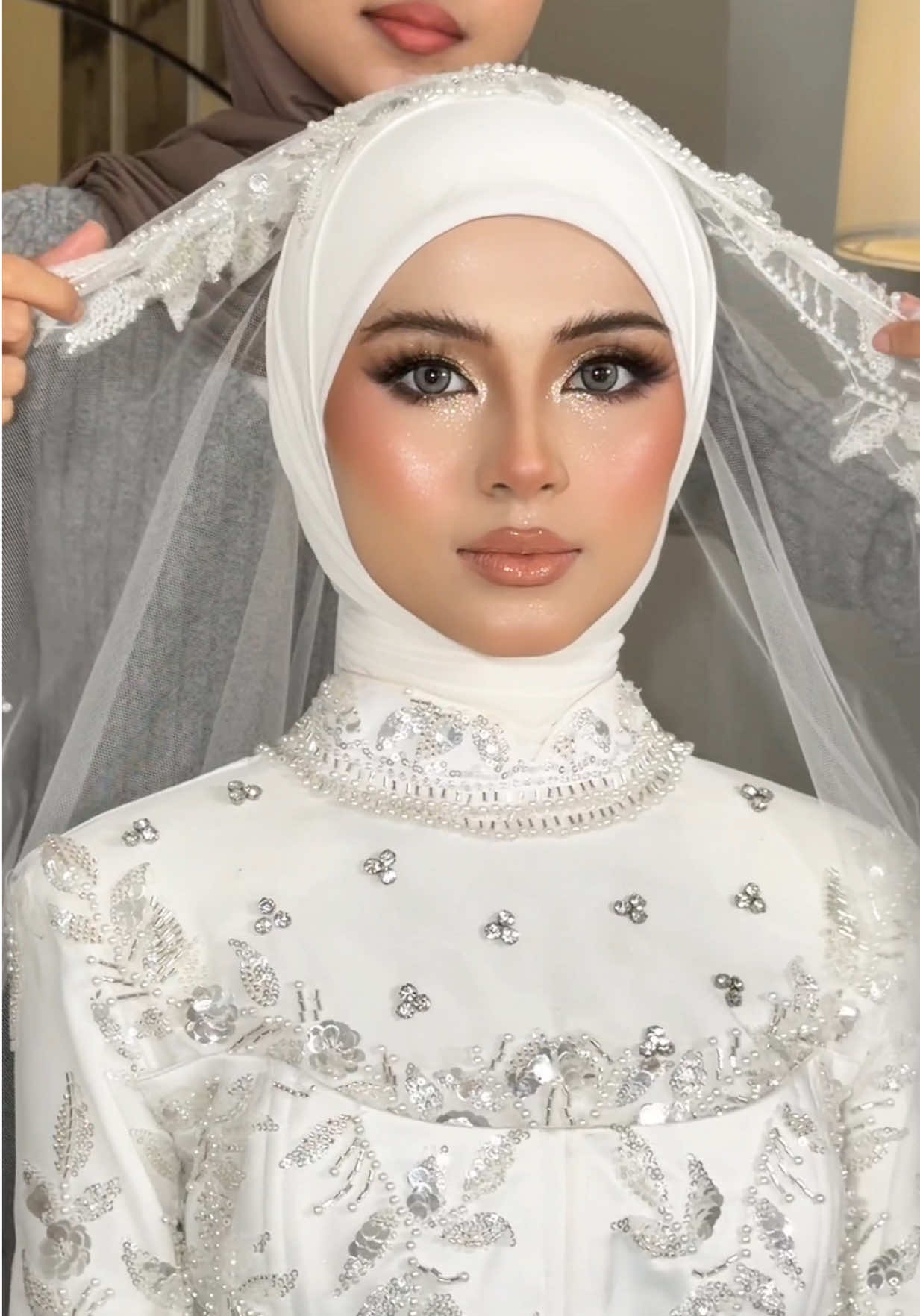 @NaddyNahar Makeup Artist